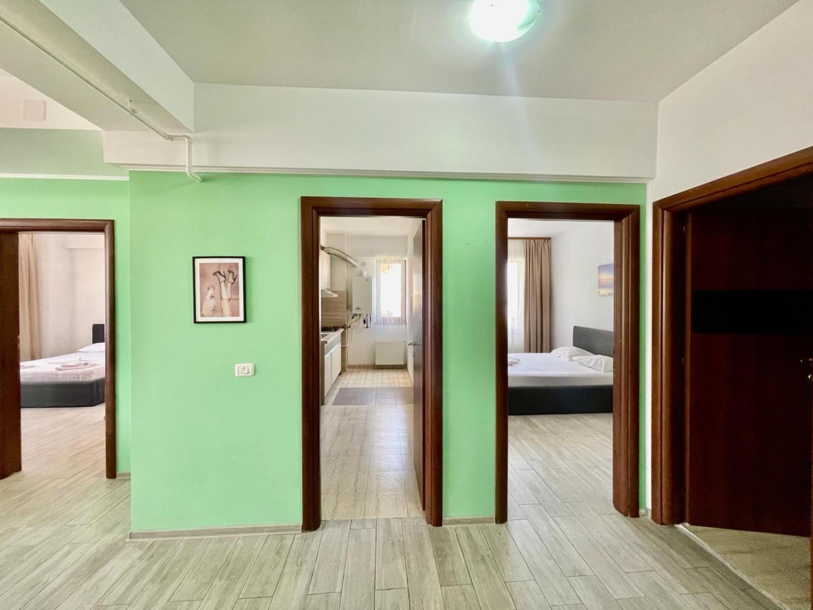 Summerland Apartmants Mamaia Nord Apartment Екстериор снимка