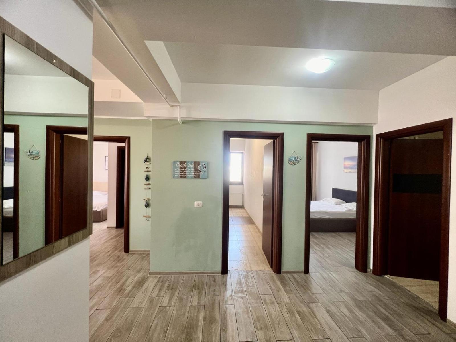 Summerland Apartmants Mamaia Nord Apartment Екстериор снимка