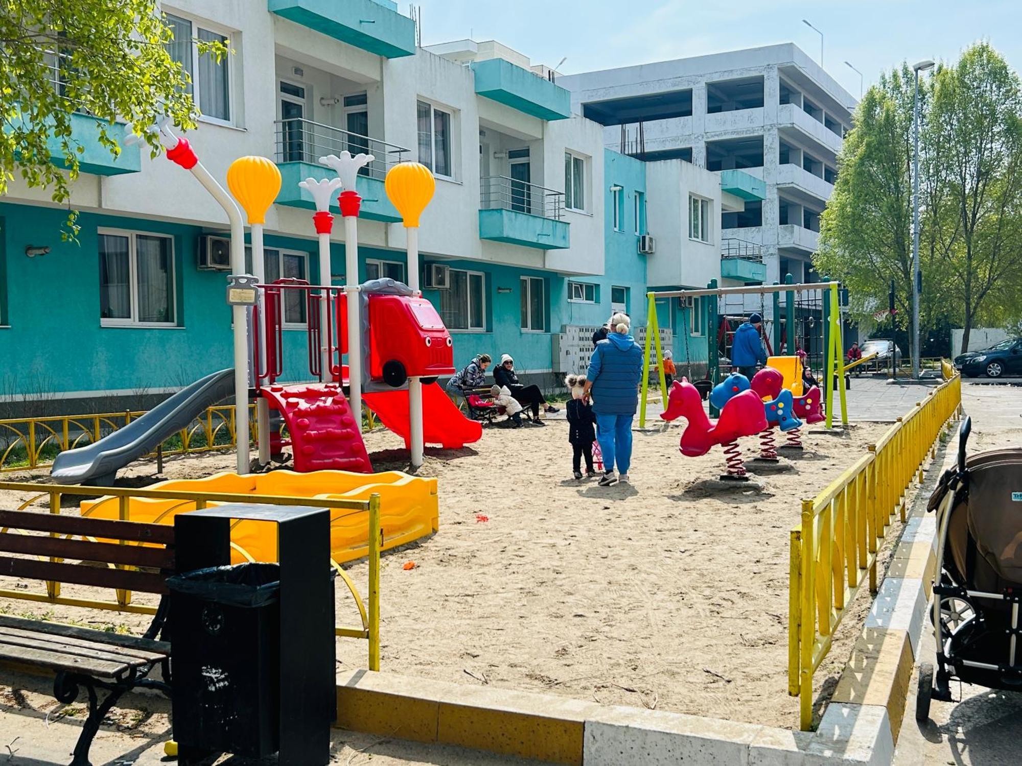 Summerland Apartmants Mamaia Nord Apartment Екстериор снимка