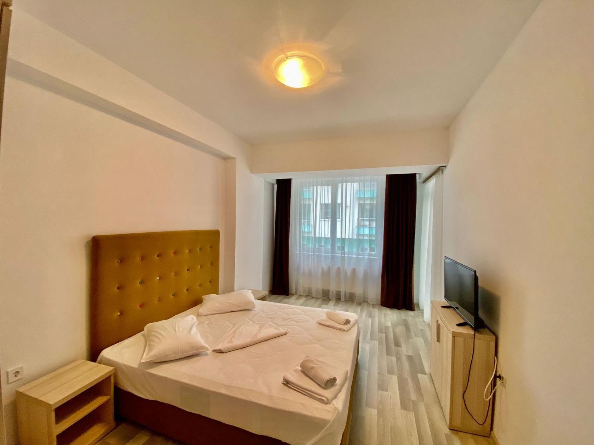 Summerland Apartmants Mamaia Nord Apartment Екстериор снимка