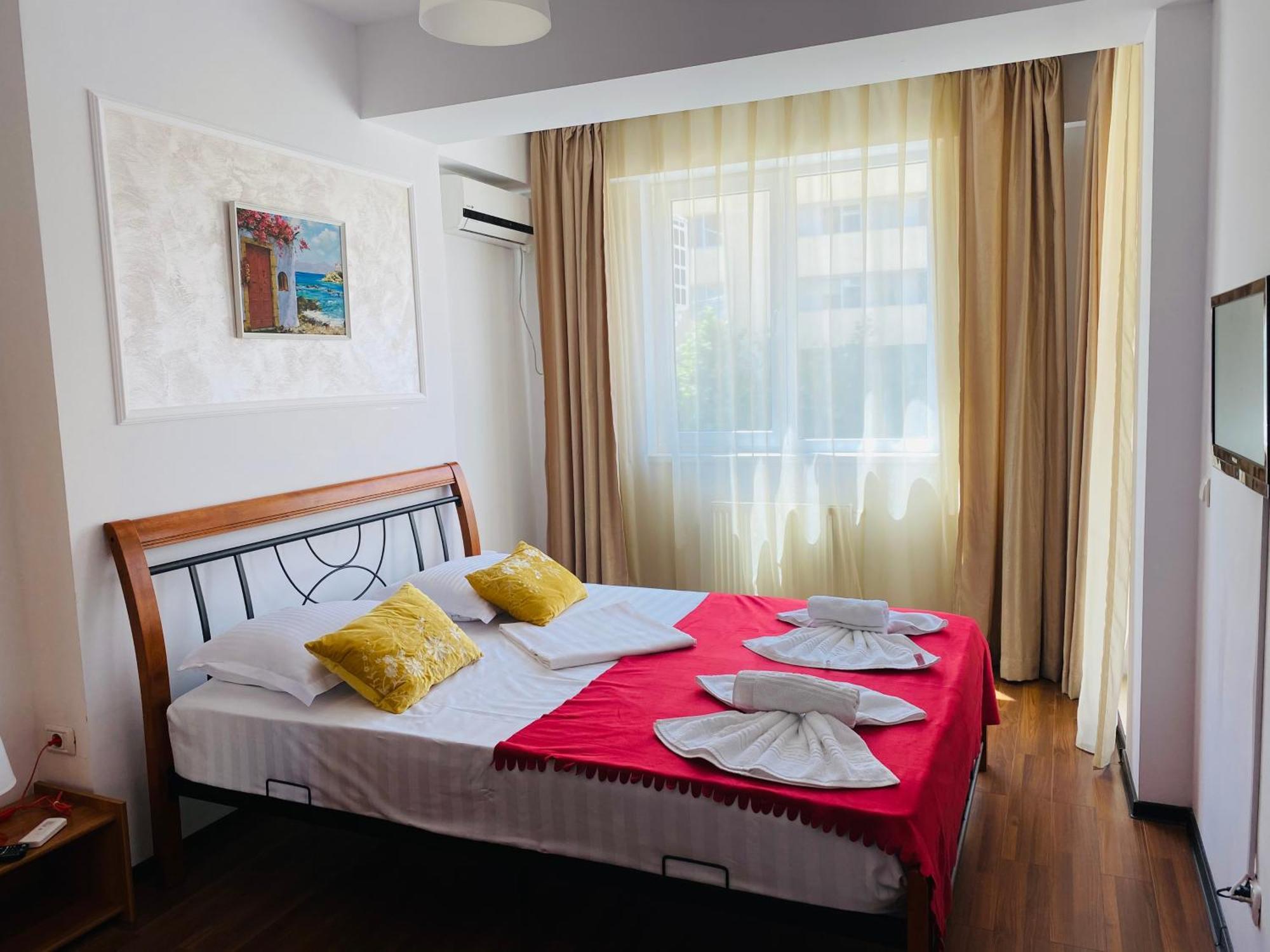 Summerland Apartmants Mamaia Nord Apartment Екстериор снимка